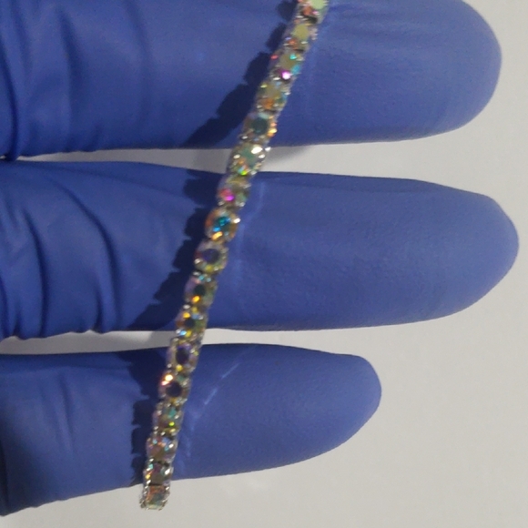 Elegant Silver tone Multicolor Stones Stretch Bracelet - Women's Fashion Jewelry - Picture 8 of 9